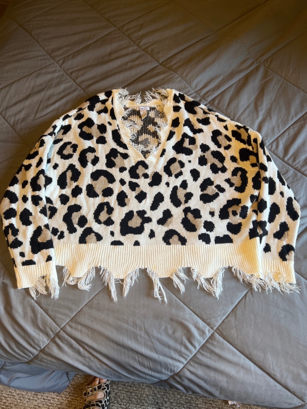 Rue 21 Frayed Hem Leopard Print V-Neck Sweater - Black & Cream